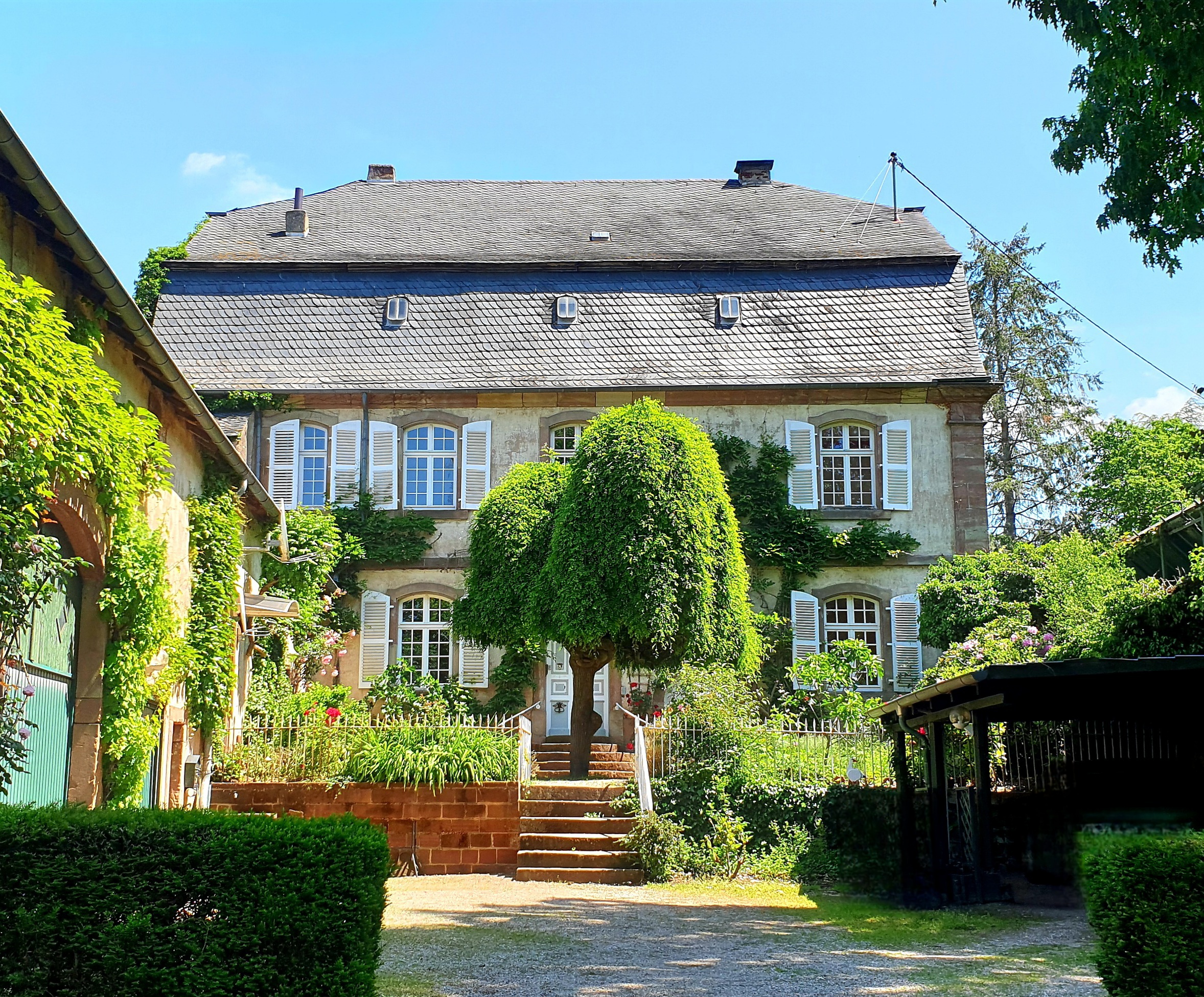 Historisches Anwesen in Merzig-Hilbringen im privaten Miteigentum von Christoph Rehlinger